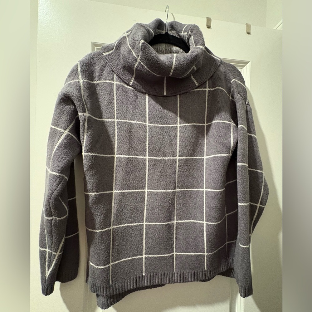 Cozy Gray Turtleneck Sweater
